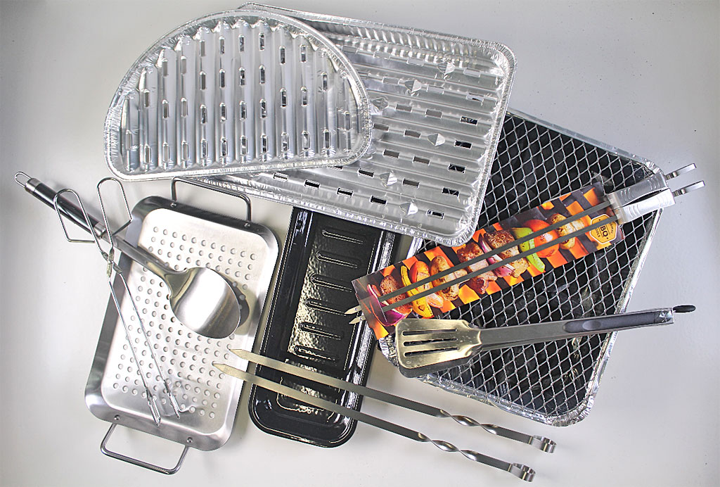 Beispielhafte Auswahl an Grillutensilien, die bei uns am CVUA Stuttgart untersucht wurden.