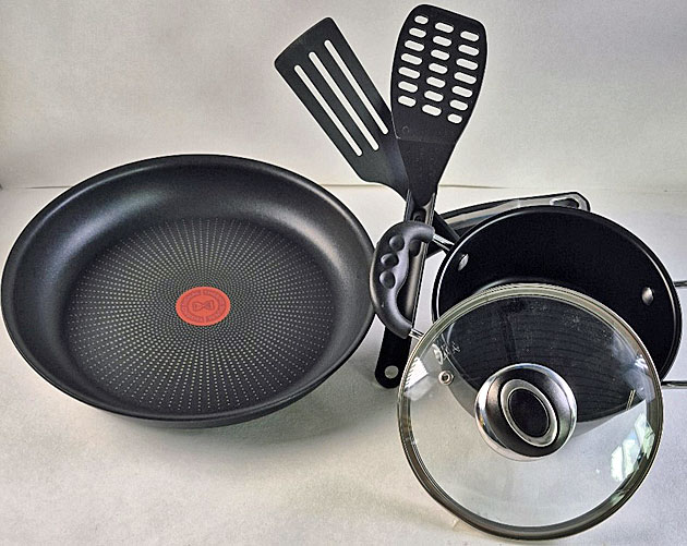 Beispielhafte Auswahl an Kchenhelfern, die bei uns am CVUA Stuttgart untersucht wurden.