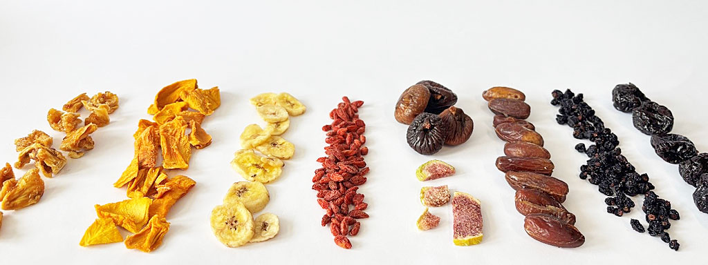 Auswahl an getrockneten Früchten.