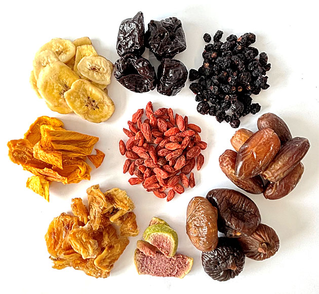 Auswahl an getrockneten Früchten.